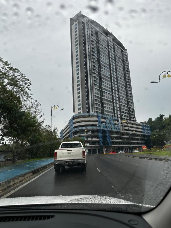 Botiza Suites At Jesselton Quay 코타키나발루 외부 사진