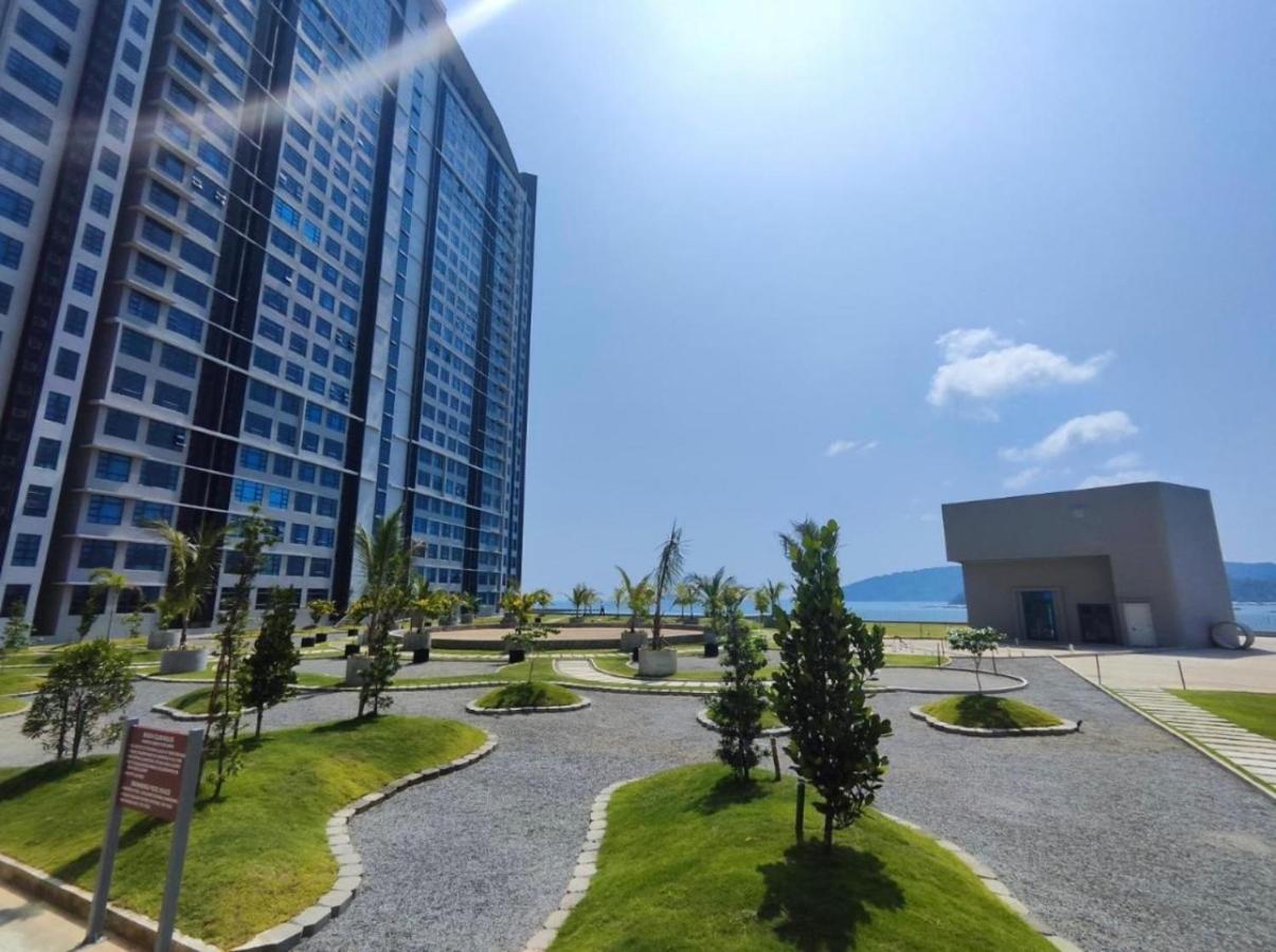 Botiza Suites At Jesselton Quay 코타키나발루 외부 사진