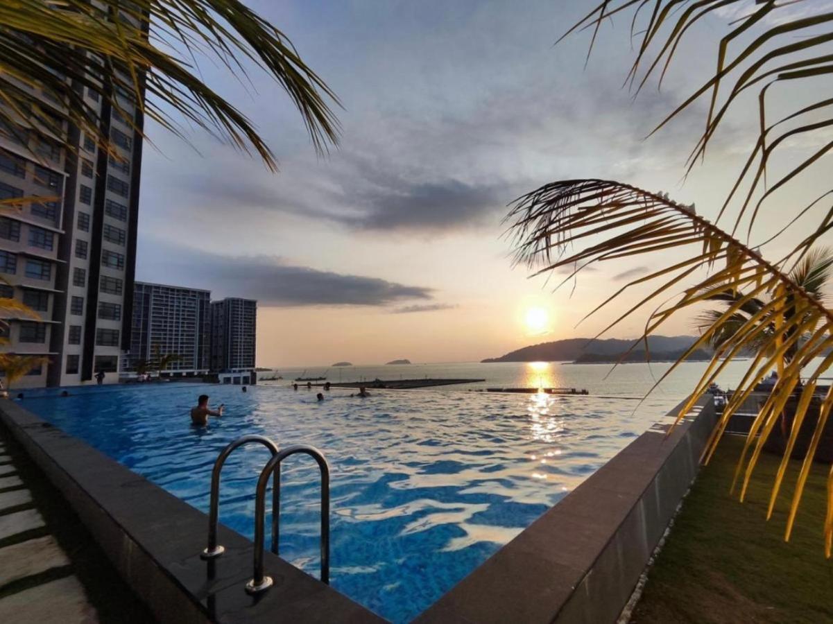 Botiza Suites At Jesselton Quay 코타키나발루 외부 사진