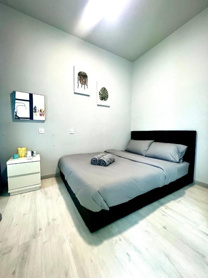 Botiza Suites At Jesselton Quay 코타키나발루 외부 사진