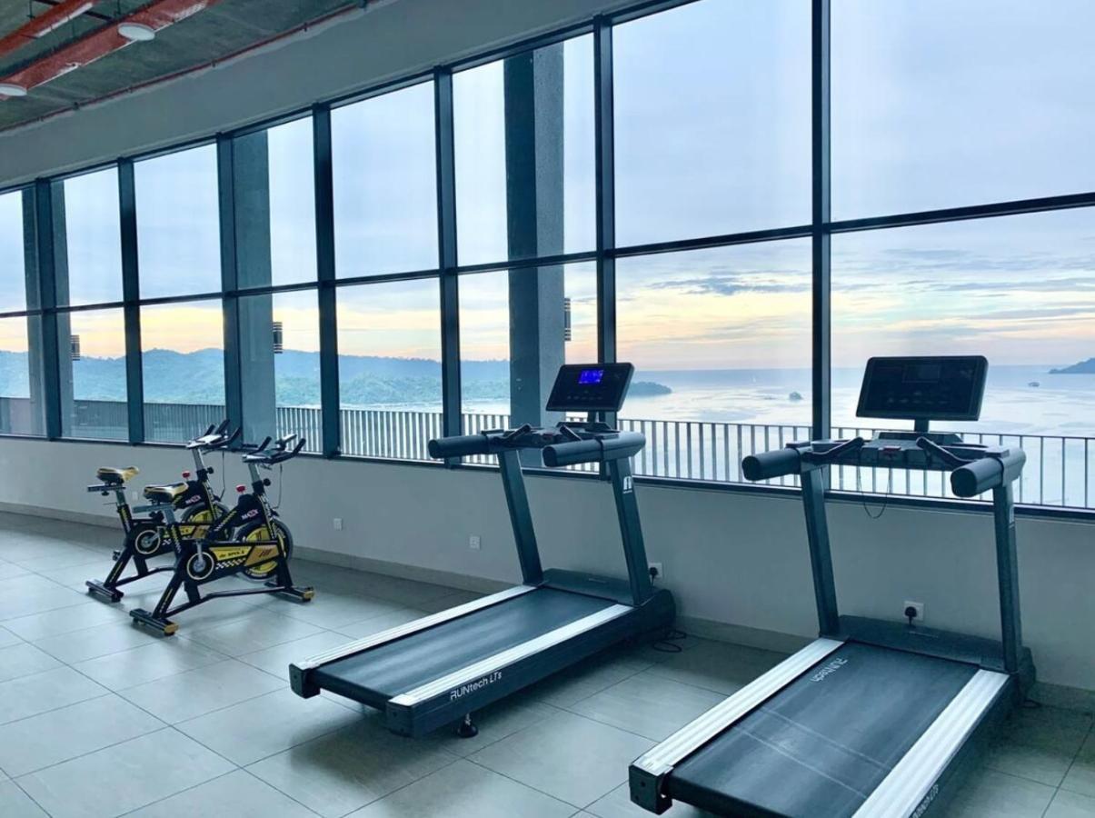 Botiza Suites At Jesselton Quay 코타키나발루 외부 사진