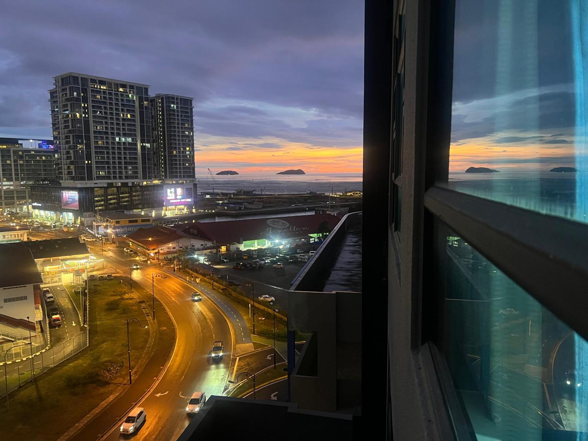 Botiza Suites At Jesselton Quay 코타키나발루 객실 사진
